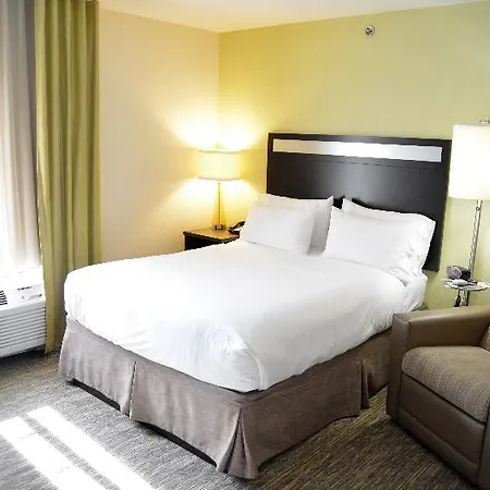 Candlewood Suites Youngstown W - I-80 Niles Area